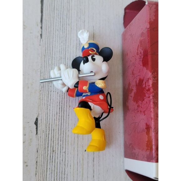 Hallmark 1998 Minnie plays the flute Mickey Mouse holiday parade ornament - Picture 2 of 7